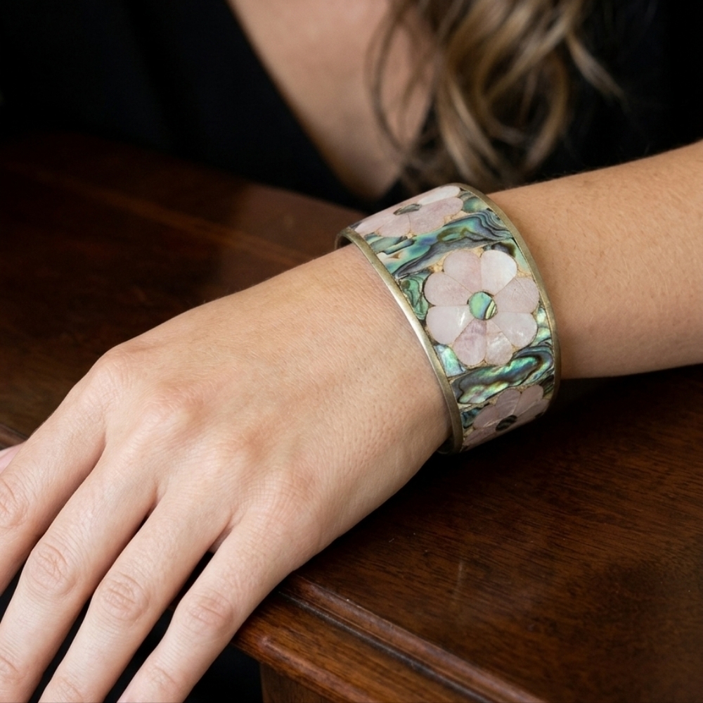 MEXICANA Abalone & Pink Flower Inlay Cuff‎ Bracelet